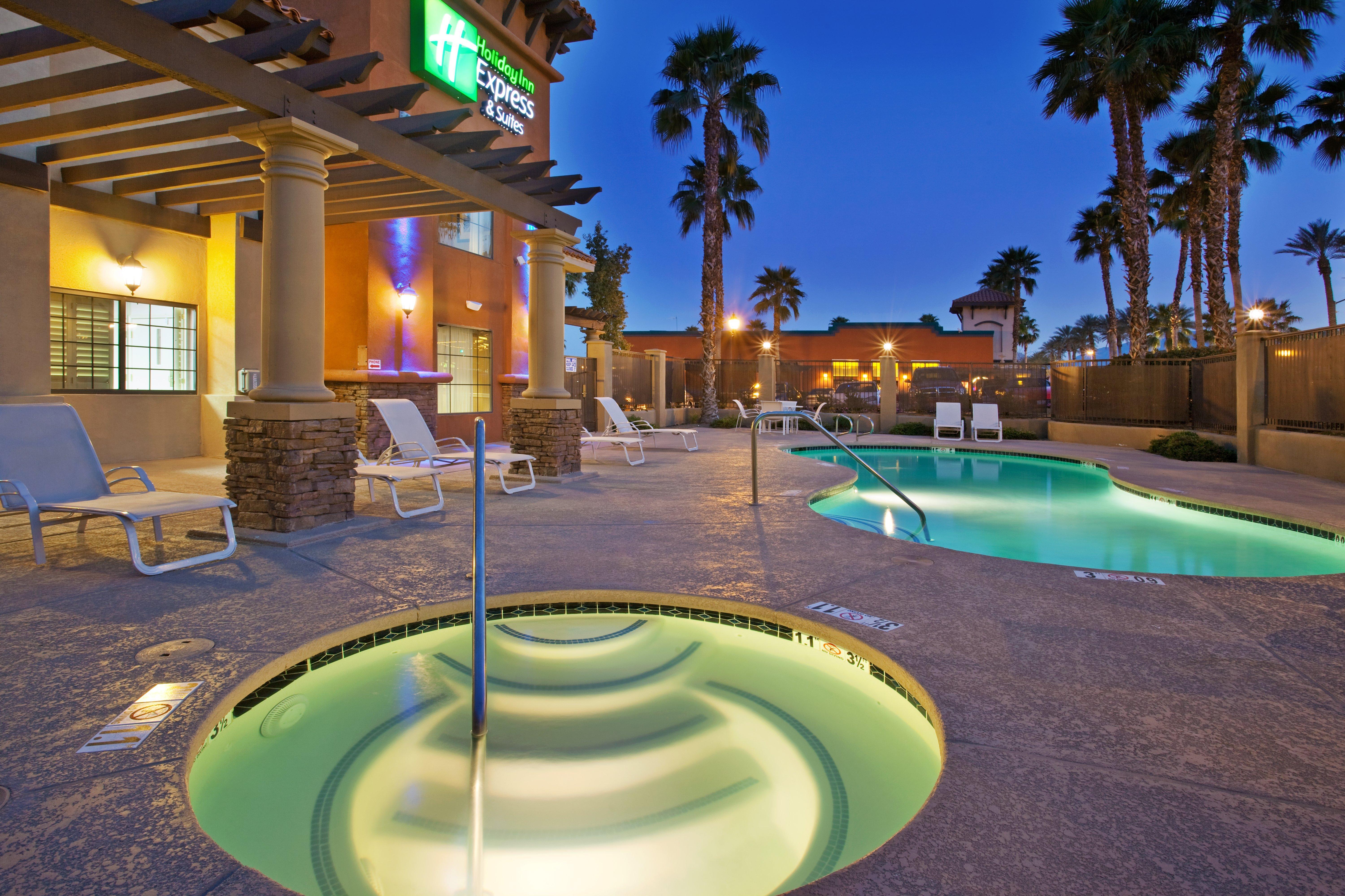 Holiday Inn Express & Suites Rancho Mirage - Palm Spgs Area, An Ihg Hotel Ngoại thất bức ảnh